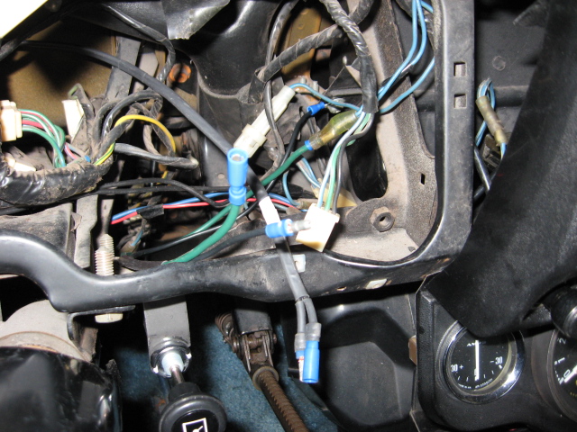 Tach/Clock Connector on main wiring harness